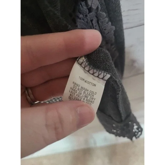 Easel Charcoal Gray Crochet Trim Long Sleeve Cardigan Sweater Womans Size Small - Picture 6 of 6